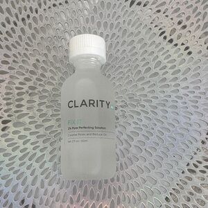 Clarity brighten IT Fix It 2% Pore Perfecting Solution - new